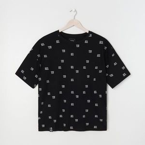 Sinsay - Oversize tričko s potlačou - Čierna vyobraziť