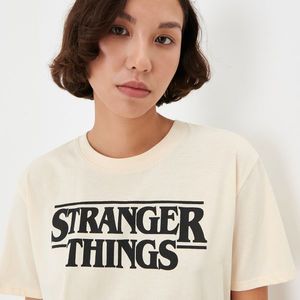 Sinsay - Tričko Stranger Things - Krémová vyobraziť