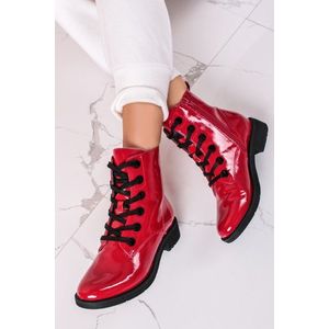 Červené lakované šnurovacie topánky 8-25264 vyobraziť
