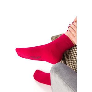 Červené ponožky 130 vyobraziť