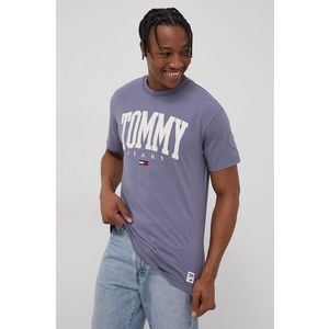 Bavlnené tričko Tommy Jeans s nášivkou vyobraziť
