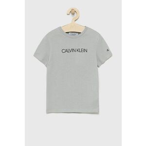 Detské bavlnené tričko Calvin Klein Jeans šedá farba, s potlačou vyobraziť