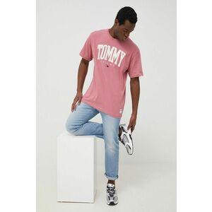 Bavlnené tričko Tommy Jeans ružová farba, s nášivkou vyobraziť