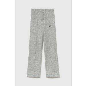 Detské nohavice Calvin Klein Jeans šedá farba, melanžové vyobraziť