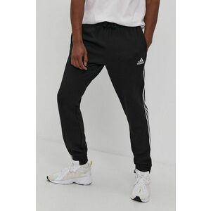 Nohavice adidas GK8821 pánske, čierna farba, s nášivkou vyobraziť
