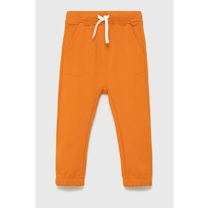 Detské bavlnené nohavice United Colors of Benetton oranžová farba, jednofarebné vyobraziť