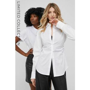 Košeľa Answear Lab x limitovaná kolekcia NO SHAME dámska, biela farba, slim, s klasickým golierom vyobraziť