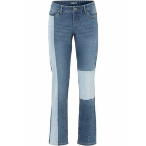 Rovné džínsy, s nášivkami vyobraziť