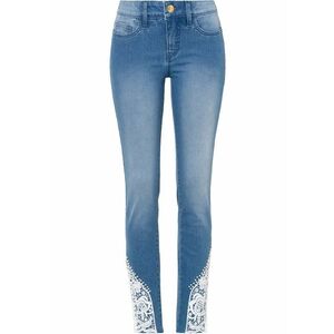 Skinny džínsy s čipkou vyobraziť