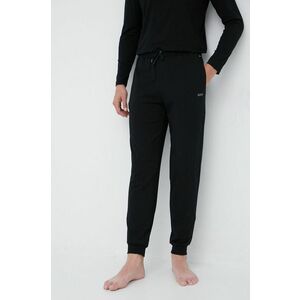Pyžamové nohavice BOSS pánske, čierna farba, s nášivkou vyobraziť