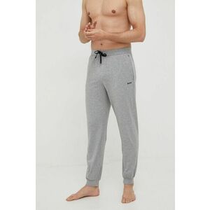 Pyžamové nohavice BOSS pánske, šedá farba, s nášivkou vyobraziť