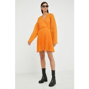 Šaty Samsoe Samsoe oranžová farba, mini, áčkový strih vyobraziť
