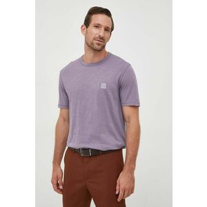 Bavlnené tričko BOSS BOSS CASUAL fialová farba, s nášivkou vyobraziť