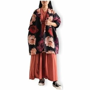 Kabáty Wendy Trendy Coat 219754 - Floral vyobraziť