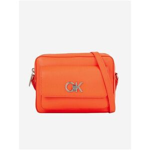 Oranžová dámska crossbody kabelka Calvin Klein Re-Lock Camera Bag vyobraziť