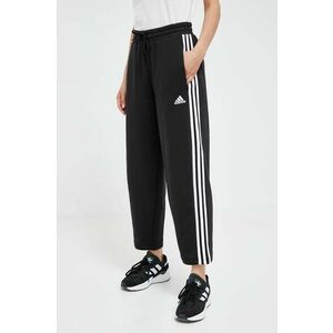 Tepláky adidas čierna farba, s nášivkou vyobraziť