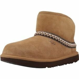 Čižmy UGG CLASSIC MINI CRESCENT vyobraziť