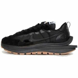 Módne tenisky Nike Vaporwaffle Sacai Black Gum vyobraziť