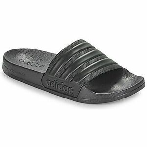 Čierne šĺapky Adidas vyobraziť