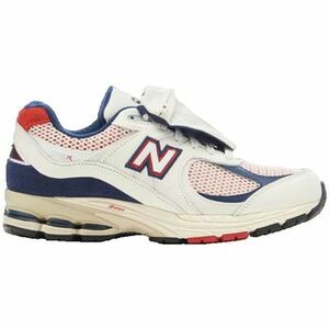 Módne tenisky New Balance 2000R vyobraziť