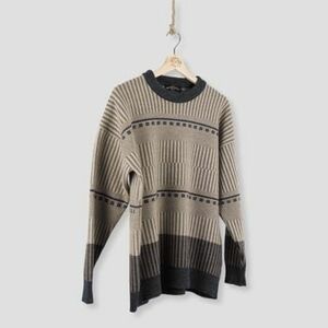 Svetre Armazém Das Malhas ARMAZÉM DAS MALHAS Jacquard Knit - Grey vyobraziť