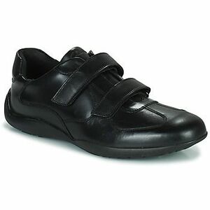 Nízke tenisky Clarks KONRAD EASE vyobraziť