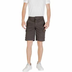 Šortky/Bermudy Lyle & Scott Wembley Cargo Short SH1816ITA vyobraziť