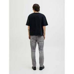 Jack & Jones vyobraziť