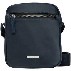 Tašky cez rameno Calvin Klein Jeans SLEEK NYLON REPORTER LV04D3176G vyobraziť
